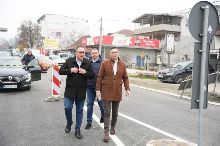 Read more about the article ОБИЛАЗАК РАДОВА У ВРЊАЧКОЈ БАЊИ