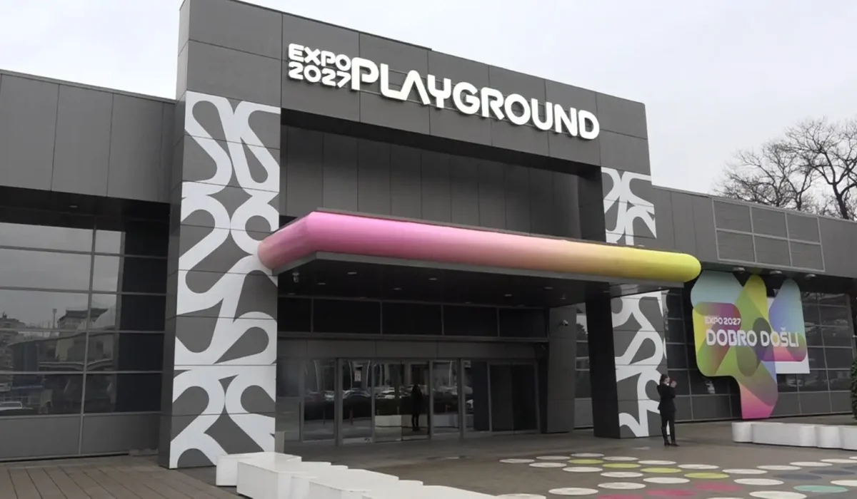 712e7027c-d9b9-497a-9c1e-caa687583b2b