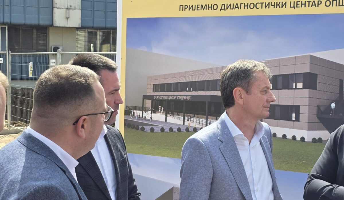 6c518a288-f103-42a8-be0f-e7bbf06e04ca